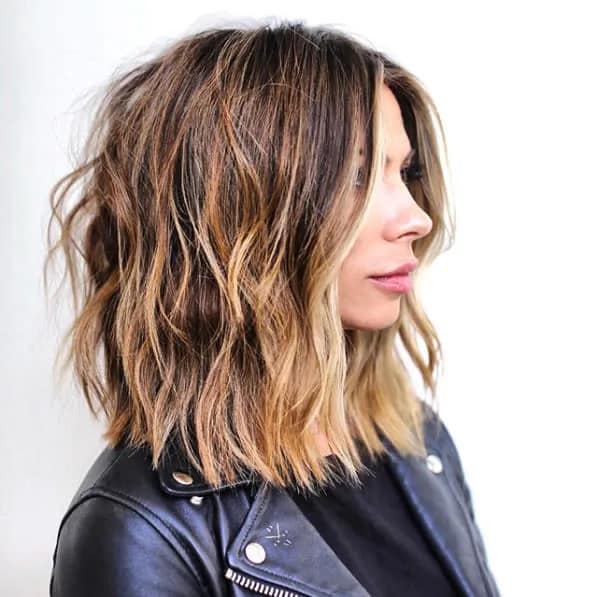 corte de cabelo desfiado reto
