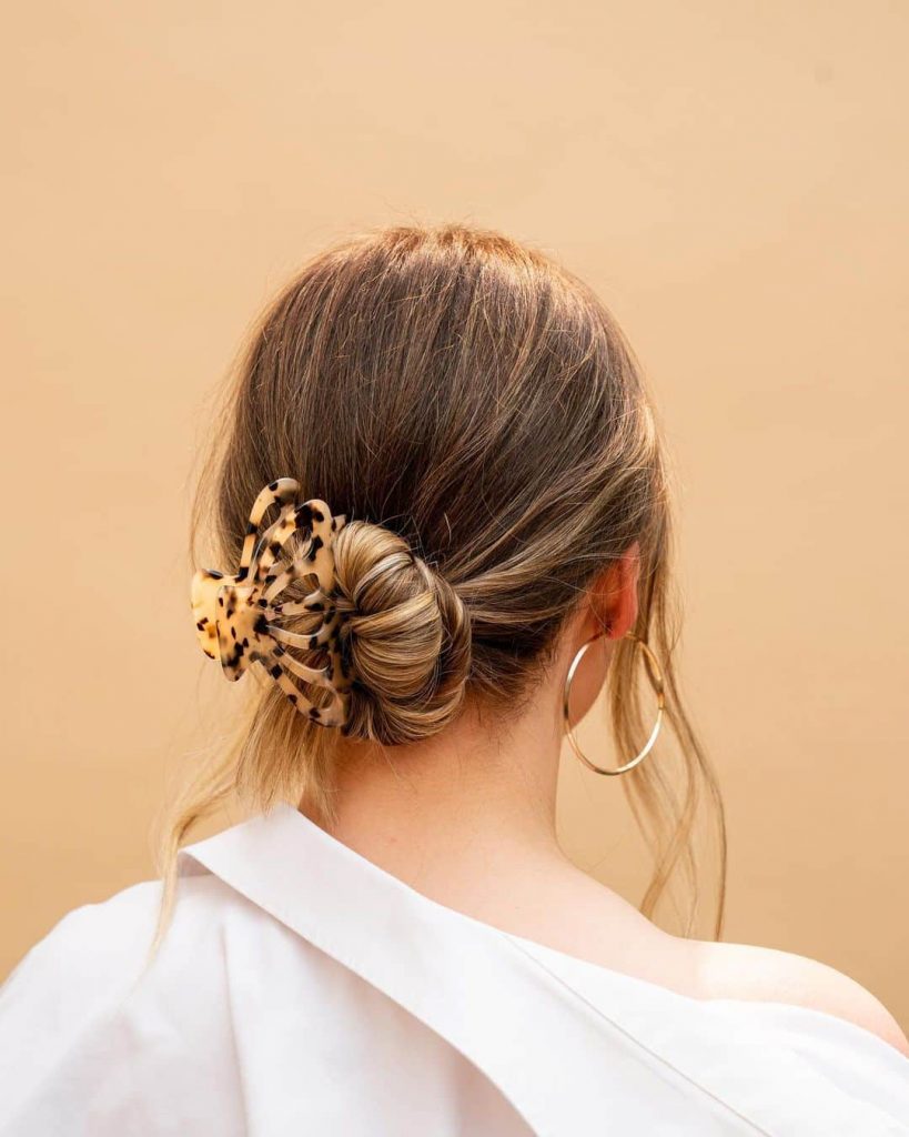 penteado coque baixo