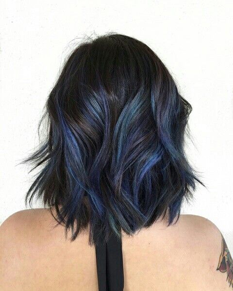 mechas Preto e azul sutil