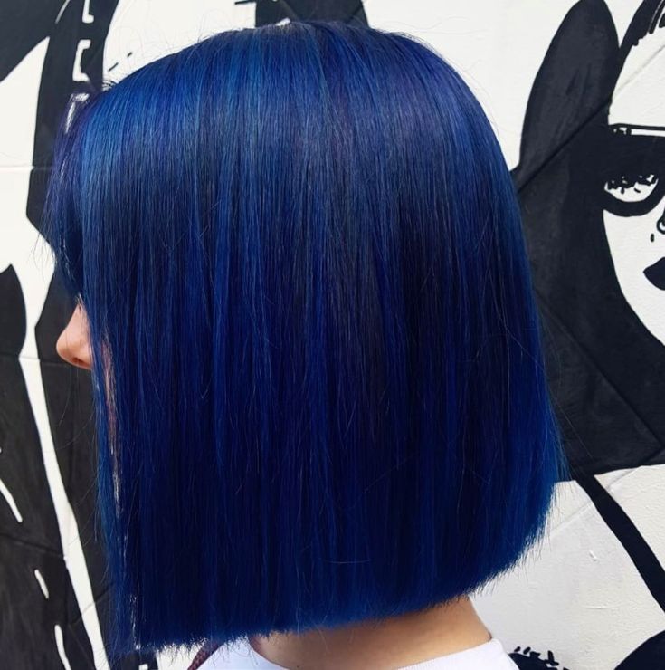 Bob preto com azul