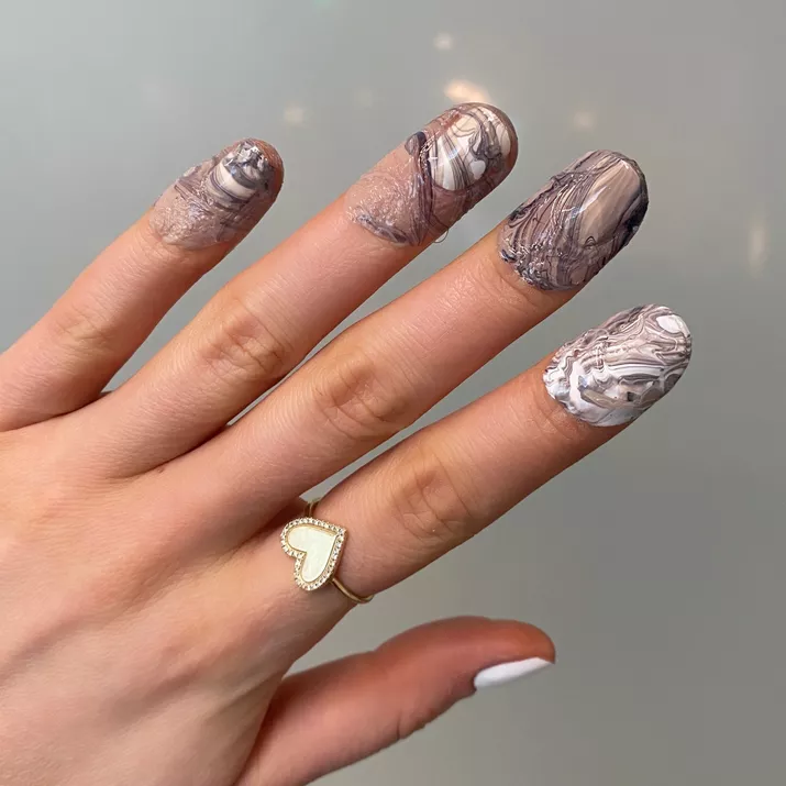 nail art mármore