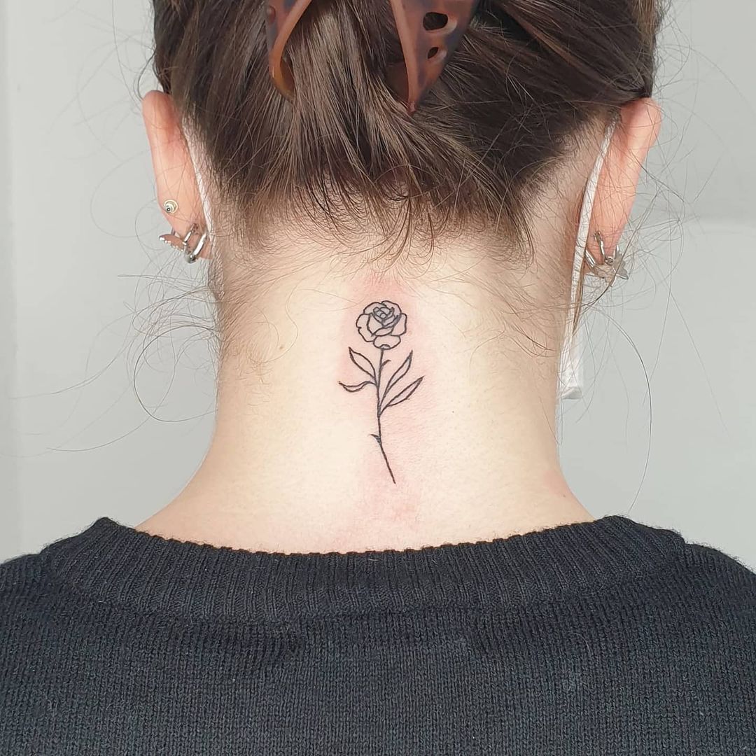 tatuagem na nuca