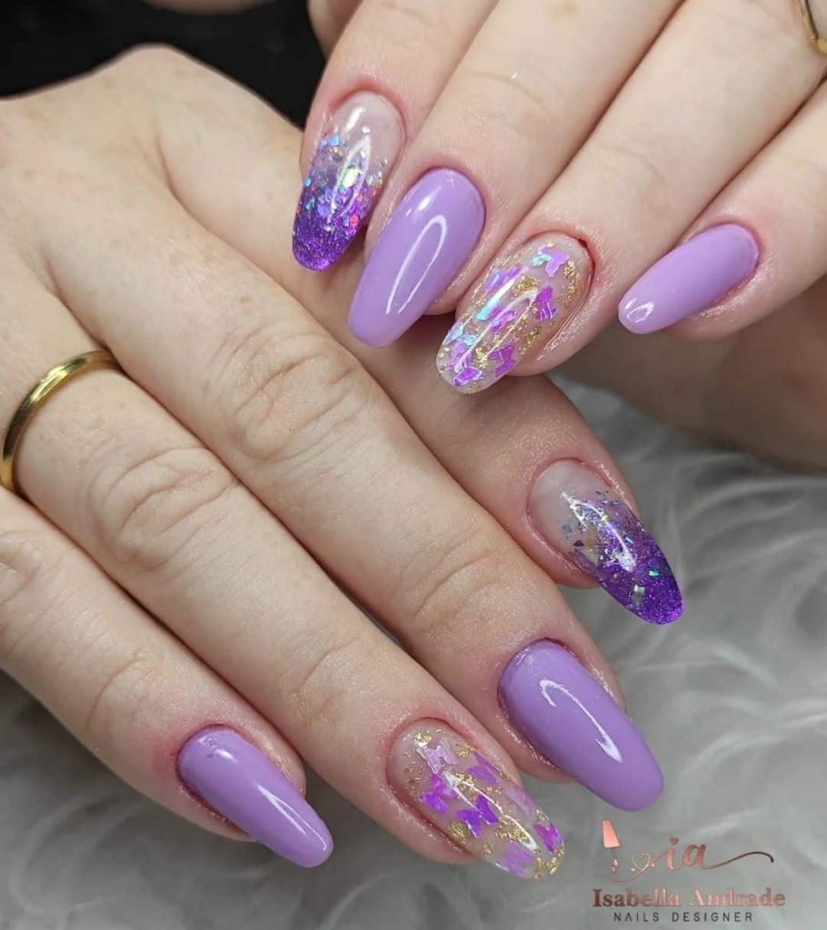 unha encapsulada com glitter